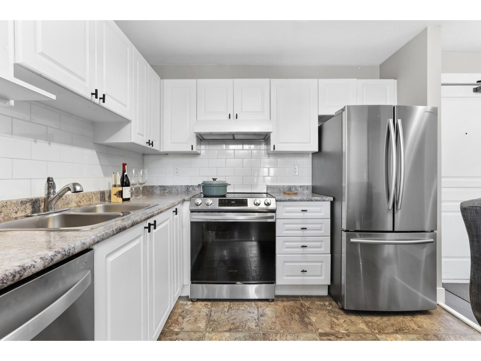 403 33478 Roberts Avenue, Abbotsford, British Columbia  V2S 8E1 - Photo 12 - R3081161