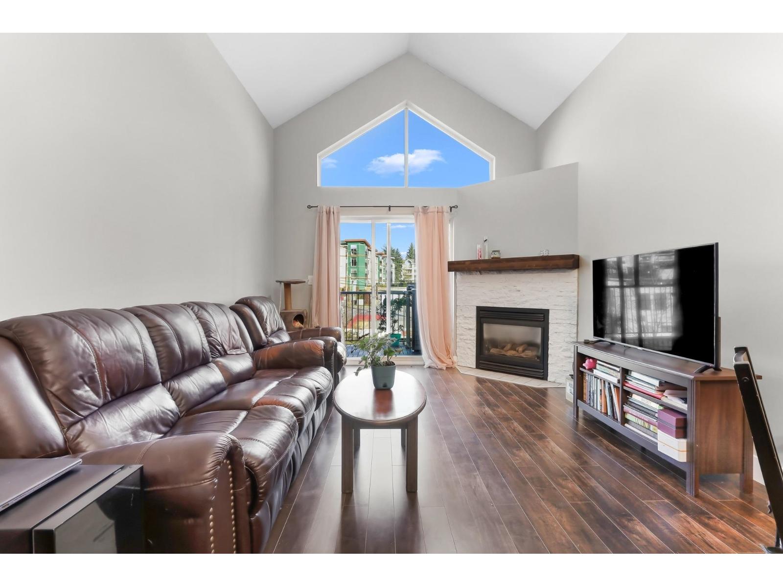 403 33478 Roberts Avenue, Abbotsford, British Columbia  V2S 8E1 - Photo 5 - R3081161