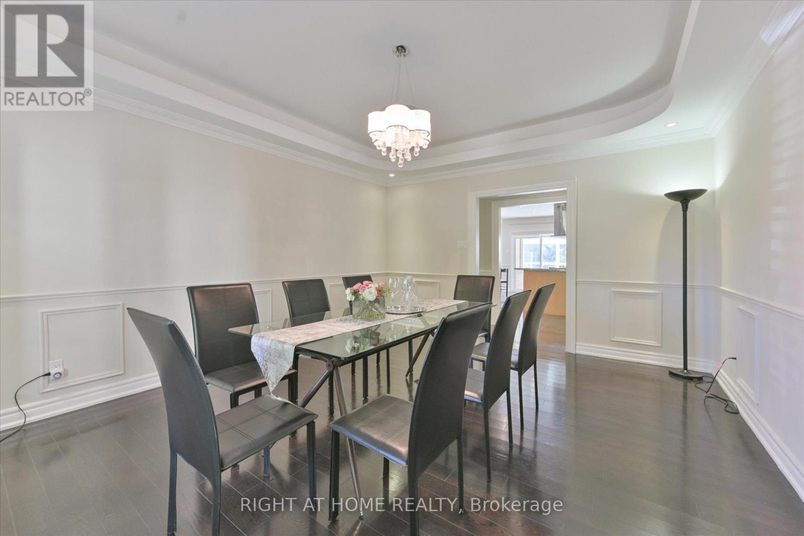 18 Mccowan Lane, Whitchurch-Stouffville, Ontario  L4A 4C1 - Photo 12 - N12710016