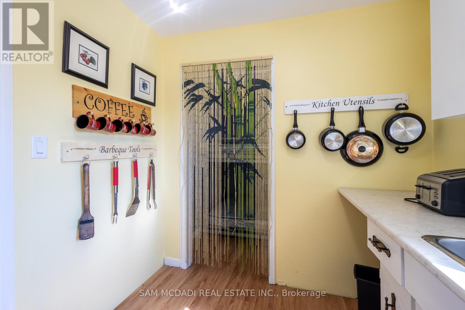 5 River Road E, Wasaga Beach, Ontario  L9Z 2L1 - Photo 26 - S12690710