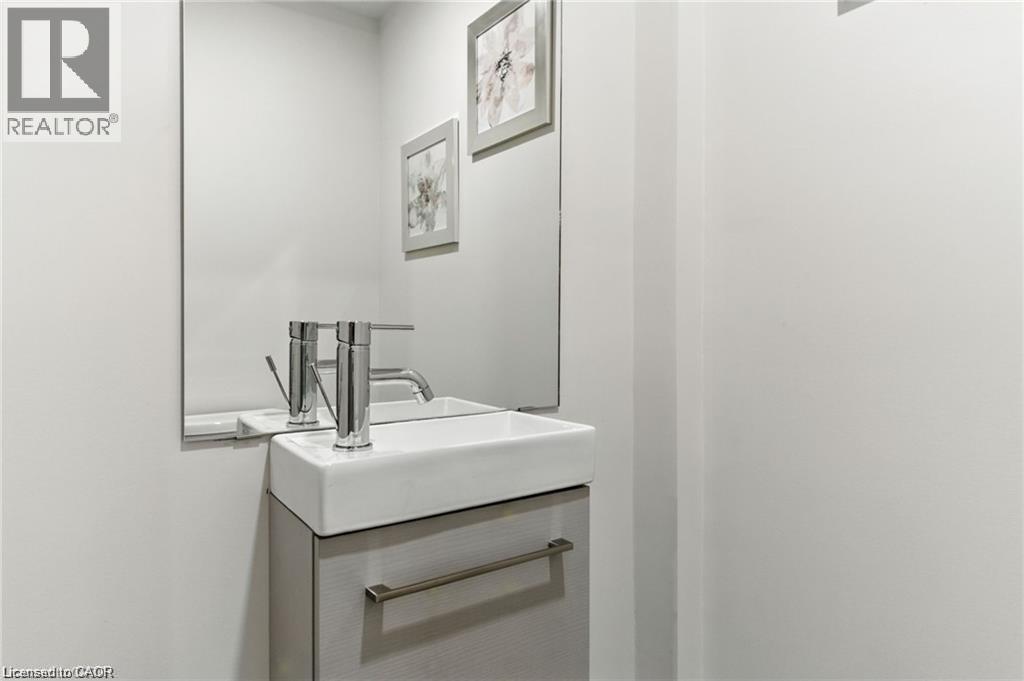 310 Southbrook Drive Unit# 20, Binbrook, Ontario  L0R 1C0 - Photo 37 - 40792992