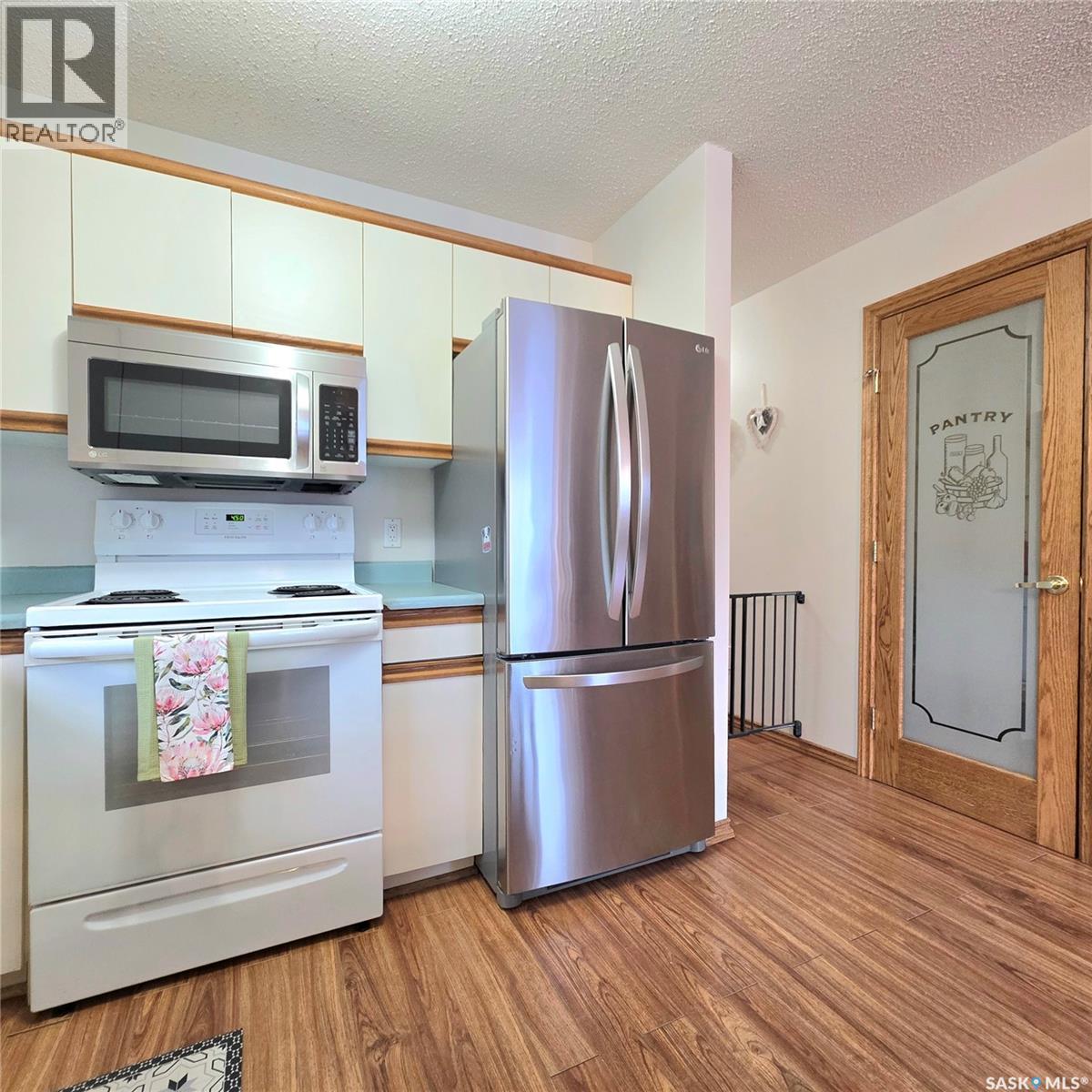 1596 Mcintosh Drive, Prince Albert, Saskatchewan  S6V 7B8 - Photo 12 - SK020727