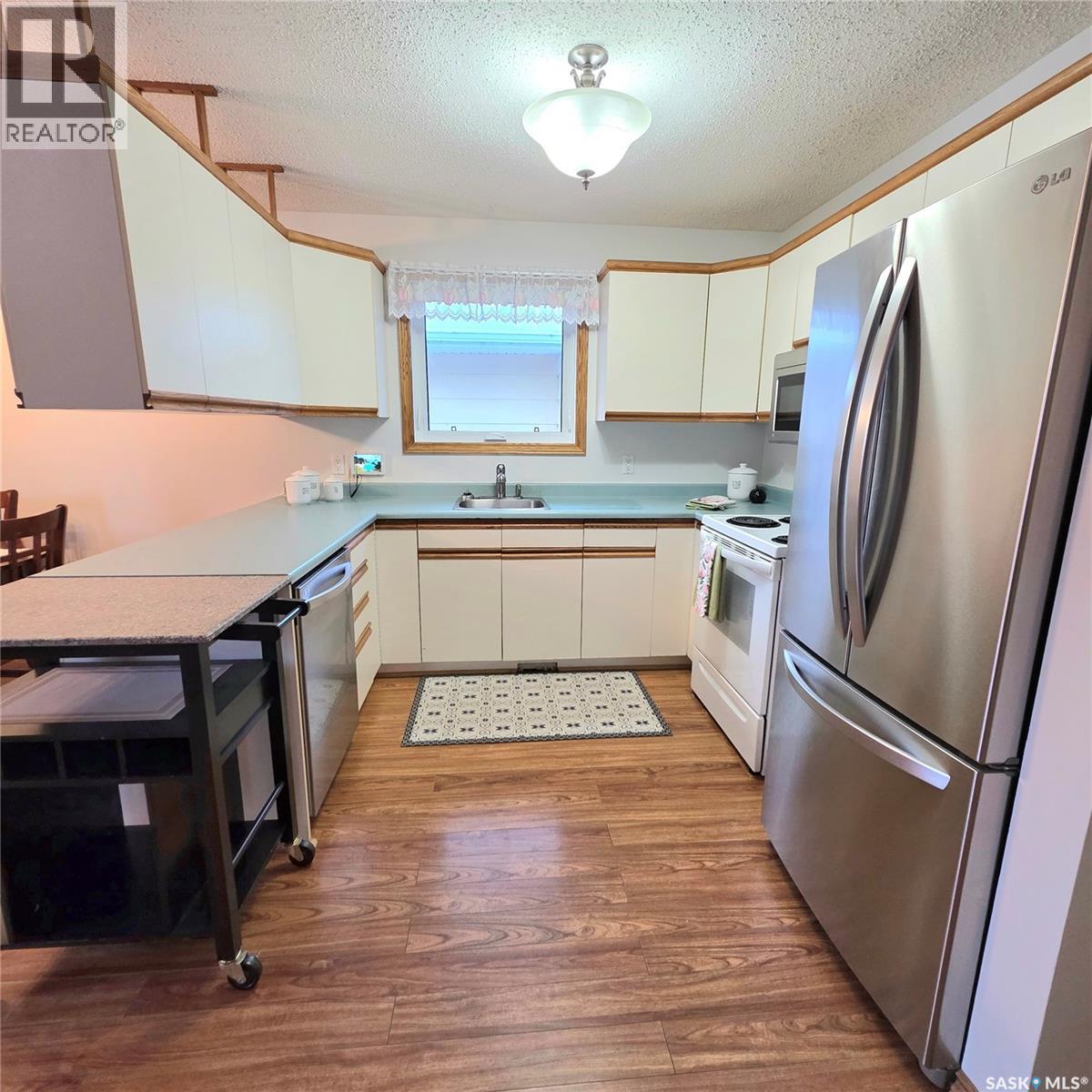 1596 Mcintosh Drive, Prince Albert, Saskatchewan  S6V 7B8 - Photo 11 - SK020727