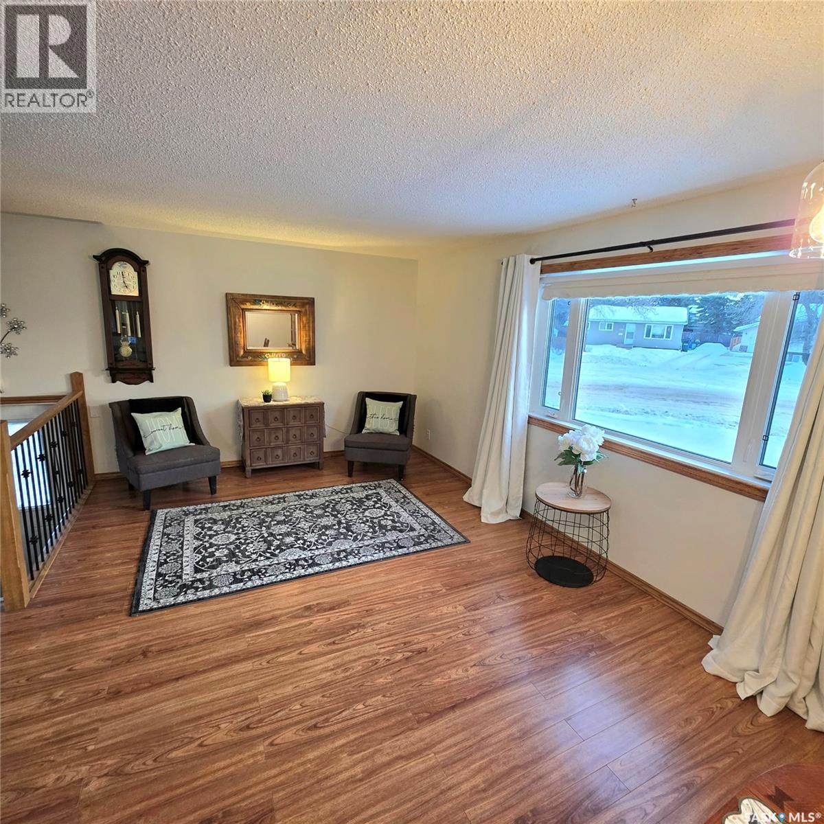 1596 Mcintosh Drive, Prince Albert, Saskatchewan  S6V 7B8 - Photo 5 - SK020727