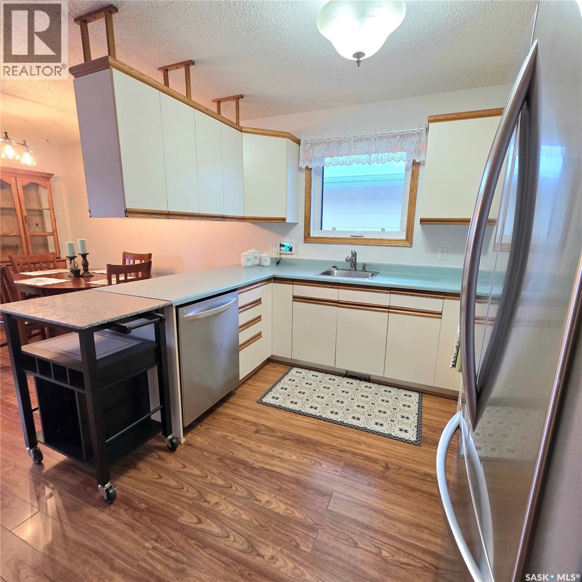 1596 Mcintosh Drive, Prince Albert, Saskatchewan  S6V 7B8 - Photo 10 - SK020727