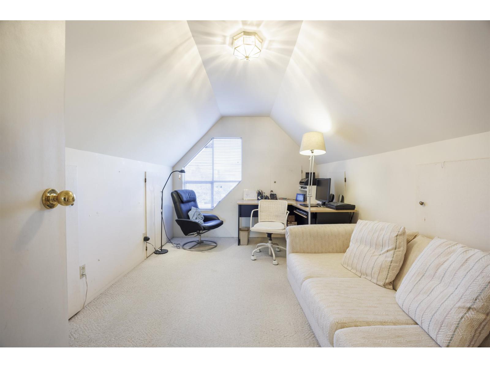 15114 98 Avenue, Surrey, British Columbia  V3R 8T2 - Photo 9 - R3081061