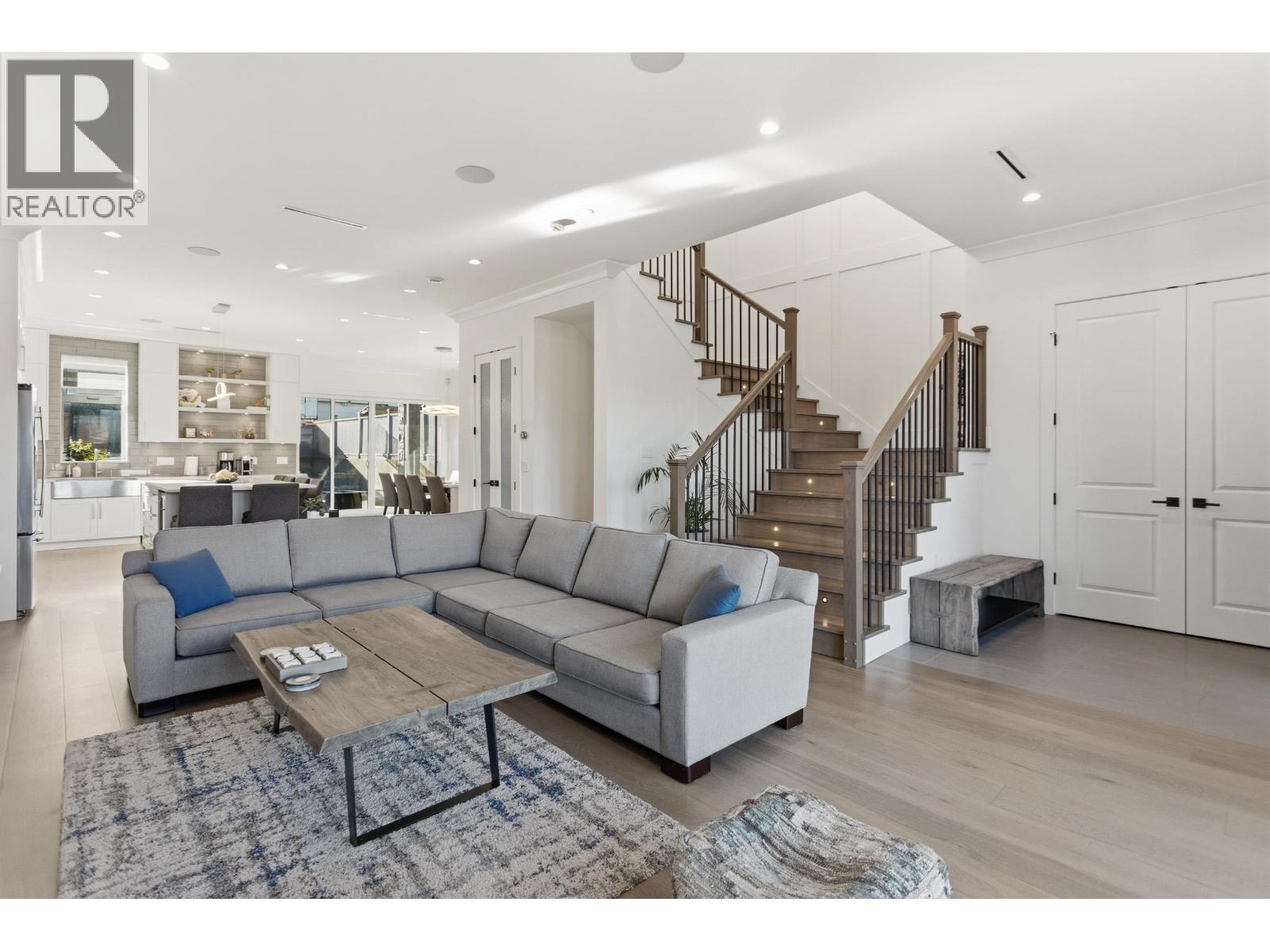 4326 Cambridge Street, Burnaby, British Columbia  V5C 1H4 - Photo 7 - R3081154