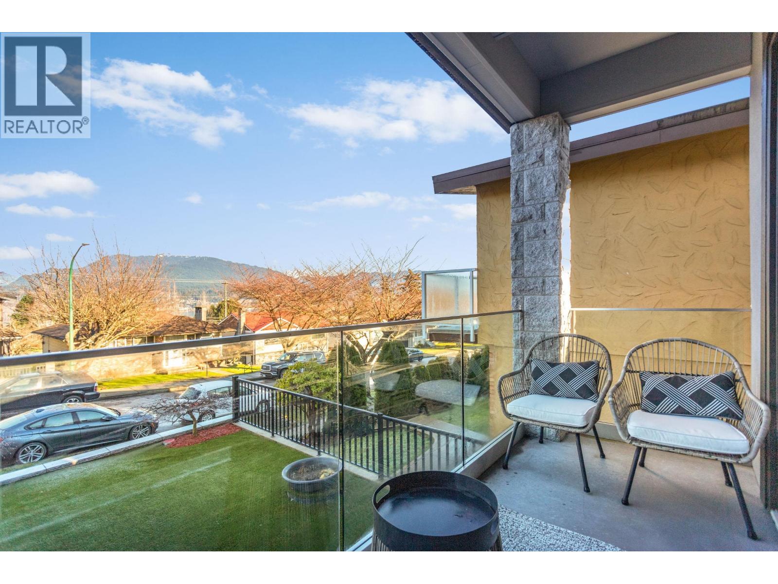 4326 Cambridge Street, Burnaby, British Columbia  V5C 1H4 - Photo 13 - R3081154