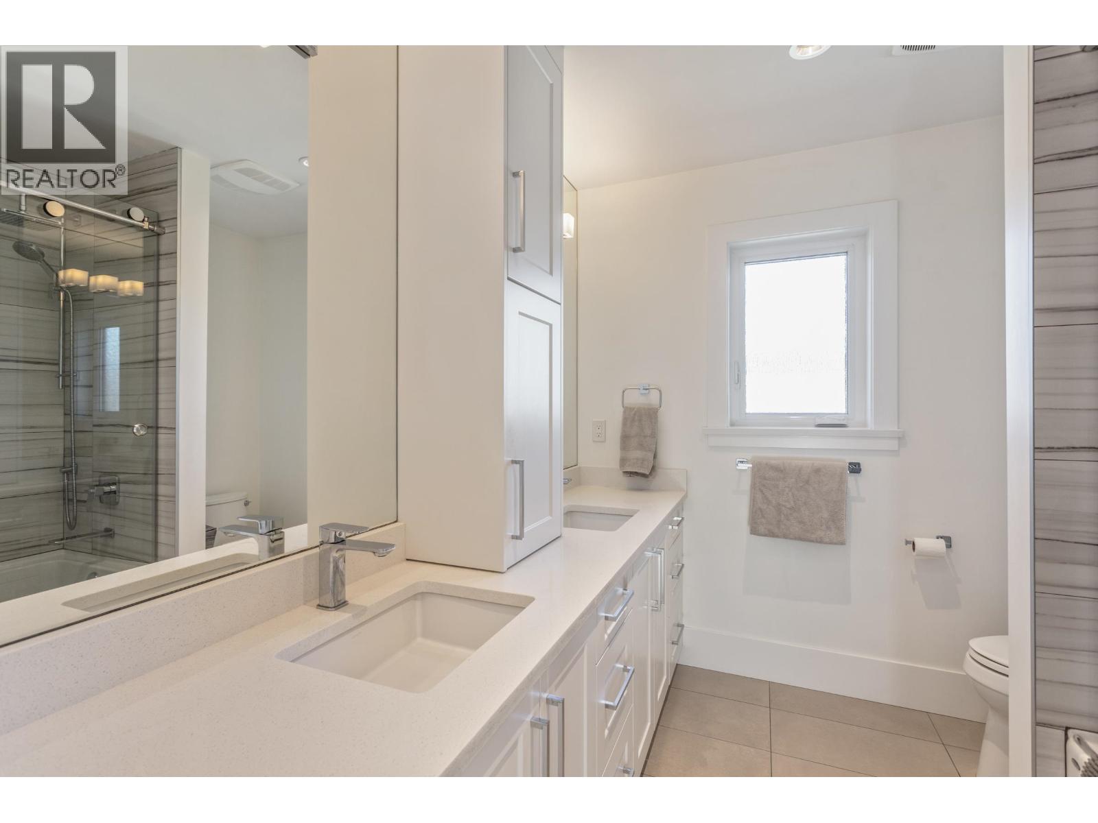 4326 Cambridge Street, Burnaby, British Columbia  V5C 1H4 - Photo 31 - R3081154