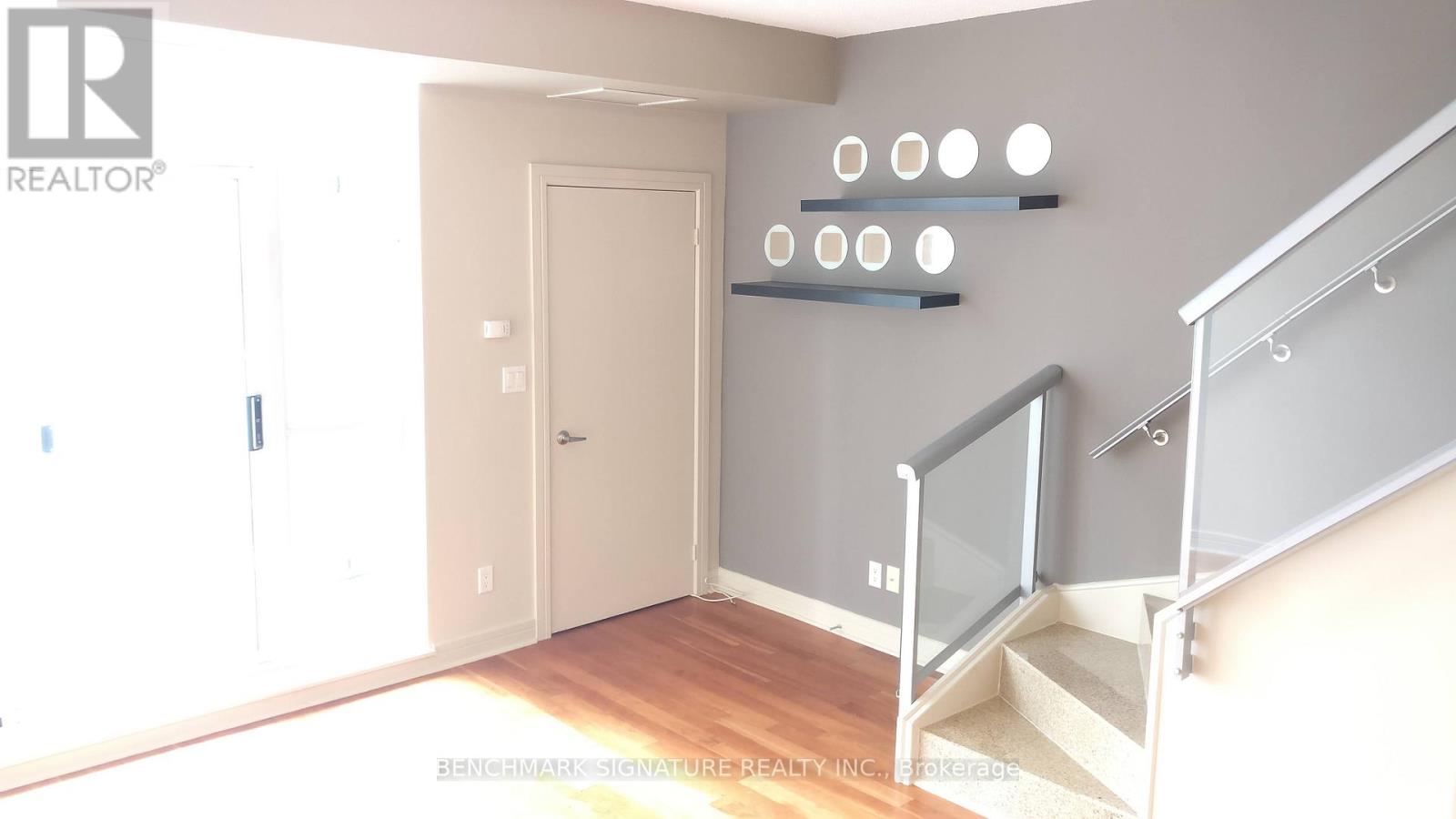 609 - 1 AVONDALE AVENUE, Toronto, Ontario