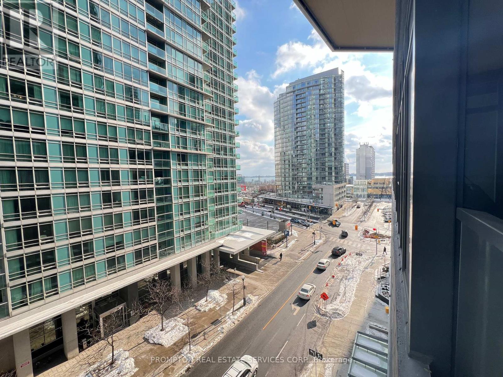 605 - 1 Concord Cityplace Way, Toronto, Ontario  M5V 0X3 - Photo 17 - C12711842