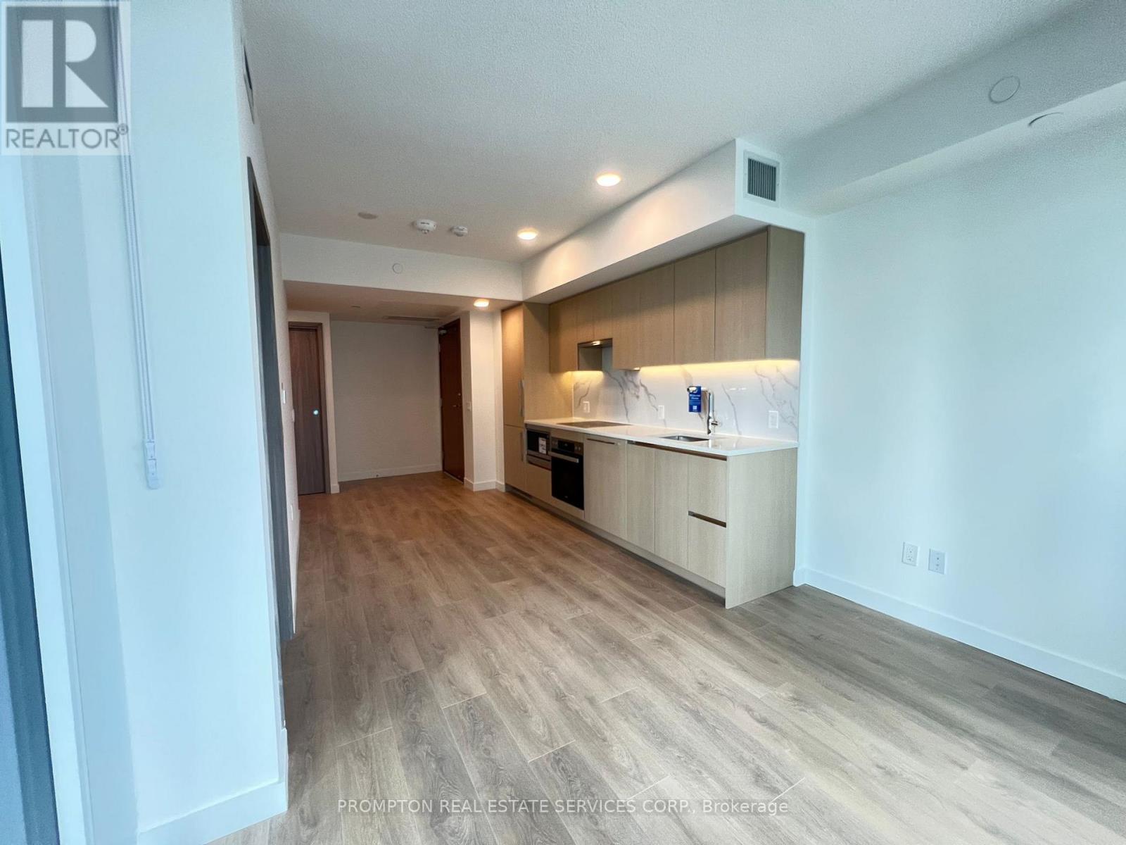 605 - 1 Concord Cityplace Way, Toronto, Ontario  M5V 0X3 - Photo 8 - C12711842