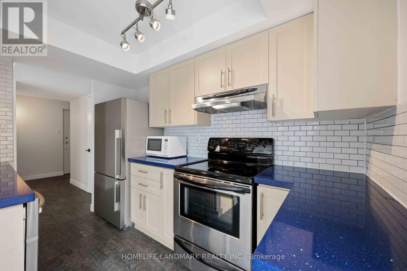 601 - 65 Scadding Avenue, Toronto, Ontario  M5A 4L1 - Photo 7 - C12711848