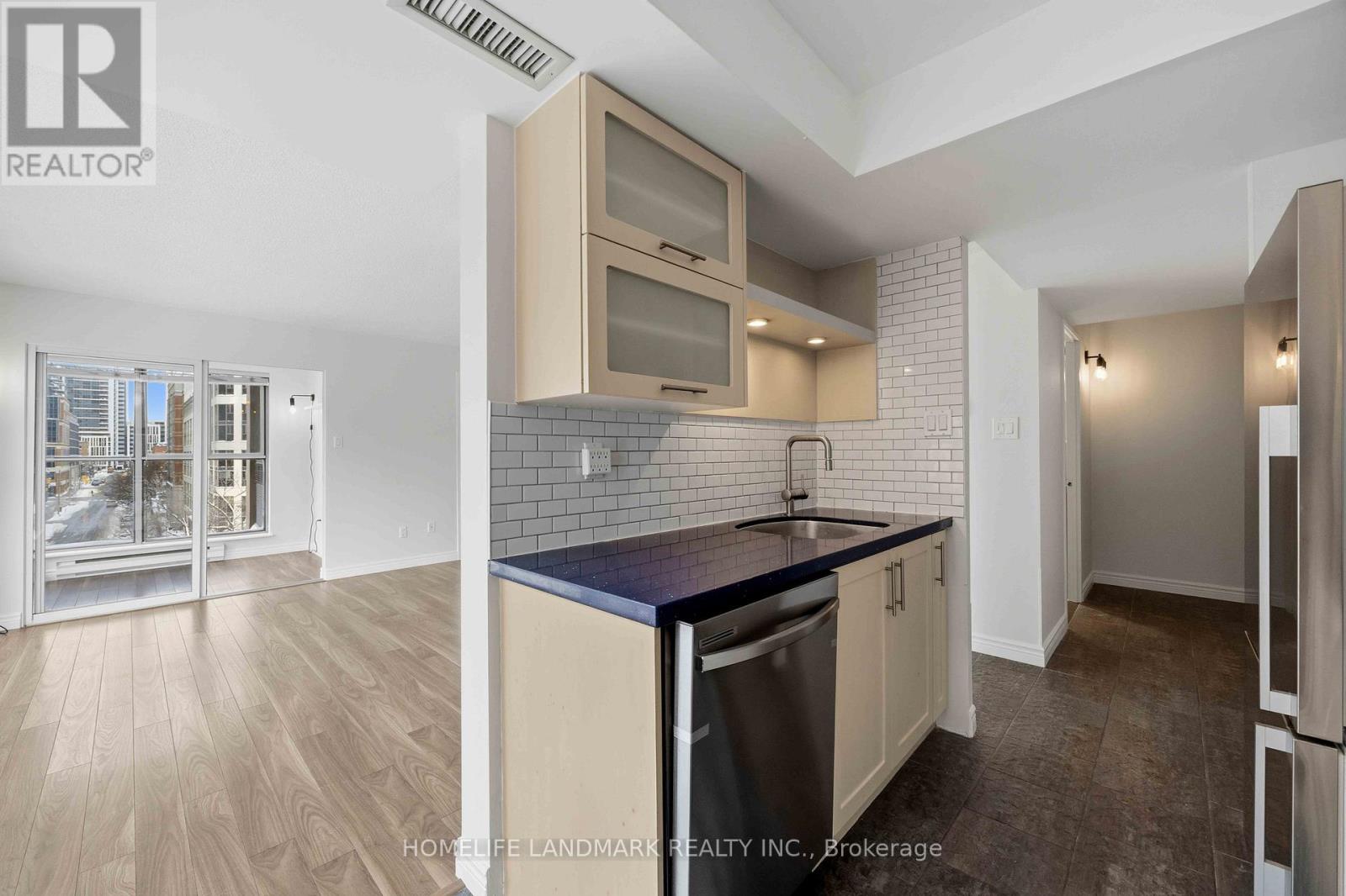 601 - 65 Scadding Avenue, Toronto, Ontario  M5A 4L1 - Photo 8 - C12711848