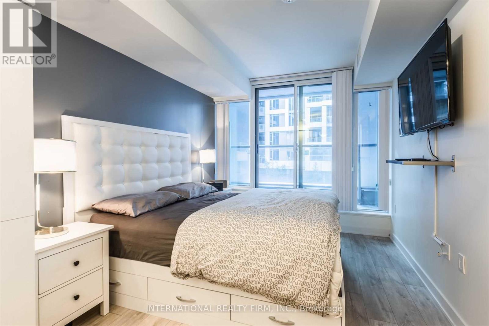 419 - 27 Bathurst Street, Toronto, Ontario  M5V 0R1 - Photo 5 - C12711850