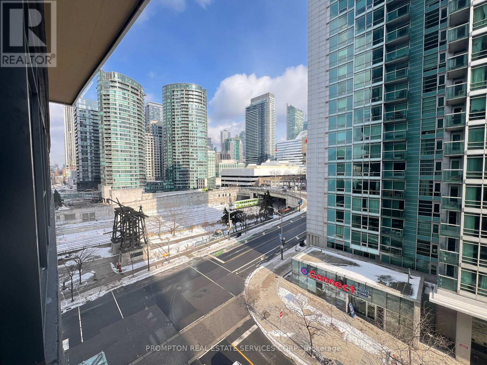 505 - 1 Concord Cityplace Way, Toronto, Ontario  M5V 0X3 - Photo 19 - C12711852