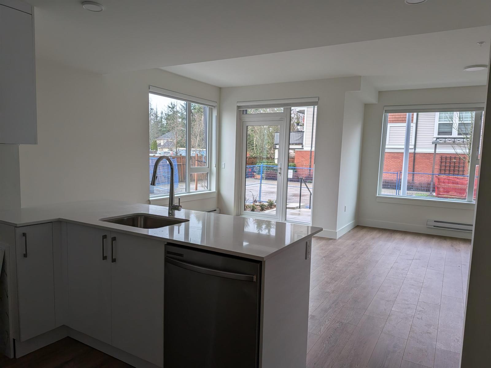 110 15739 Fraser Highway, Surrey, British Columbia  V4N 1G9 - Photo 8 - R3077211