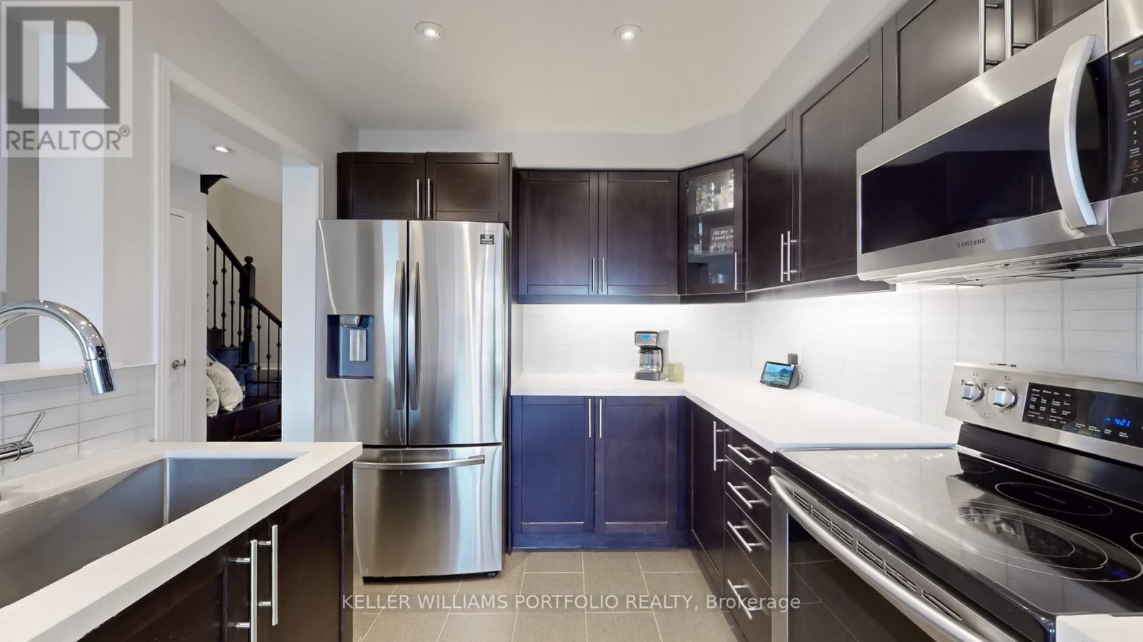 773 Miller Park Avenue, Bradford West Gwillimbury, Ontario  L3Z 0L8 - Photo 6 - N12711810