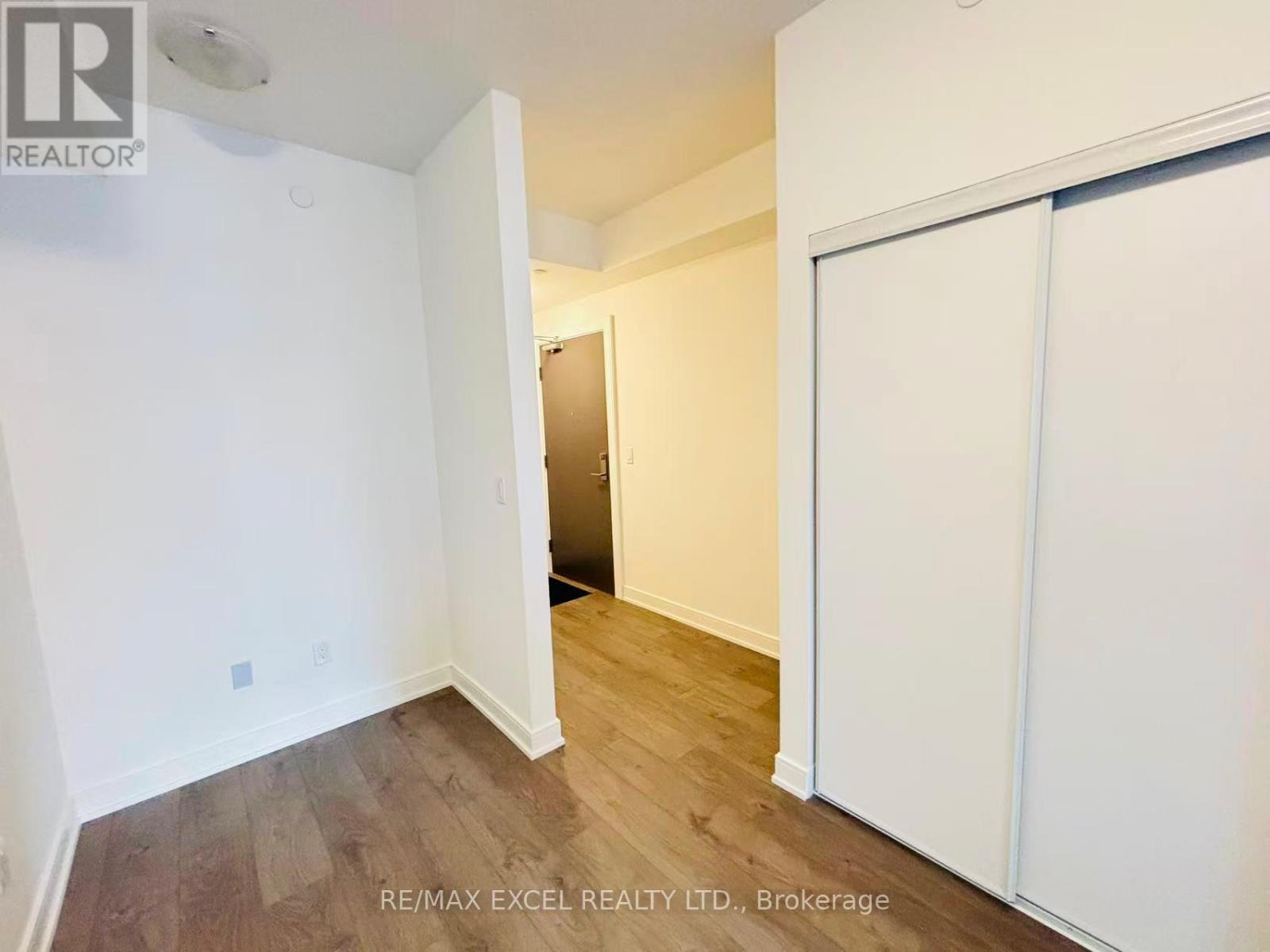 B 709 - 715 Davis Drive, Newmarket, Ontario  L3Y 0J2 - Photo 9 - N12711828