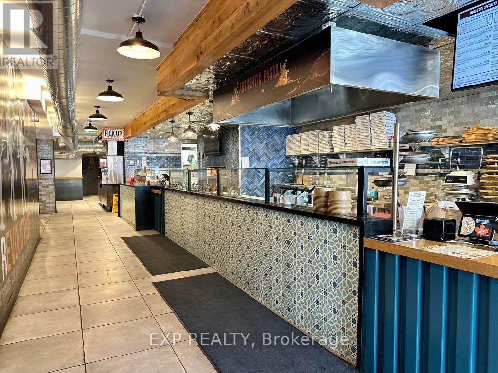 162 Lakeshore Road E, Oakville, Ontario  L6J 1H6 - Photo 2 - W12711840