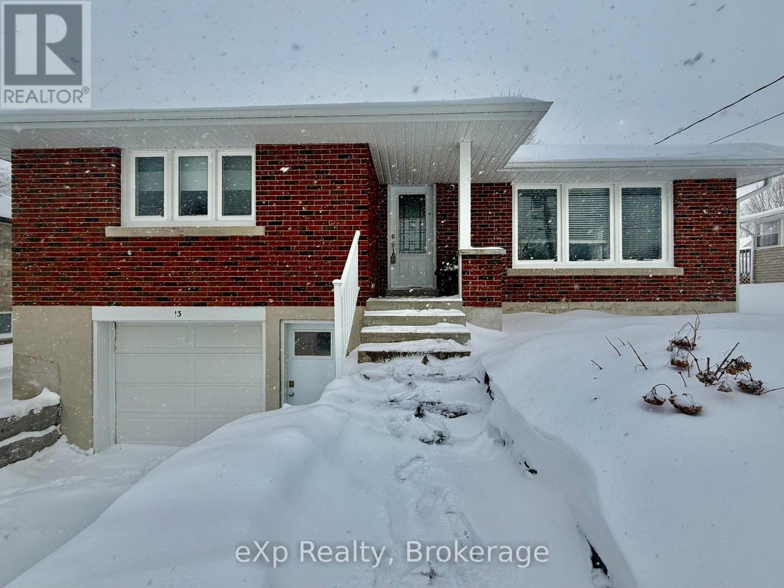 13 BROWNS AVENUE, Brockton, Ontario