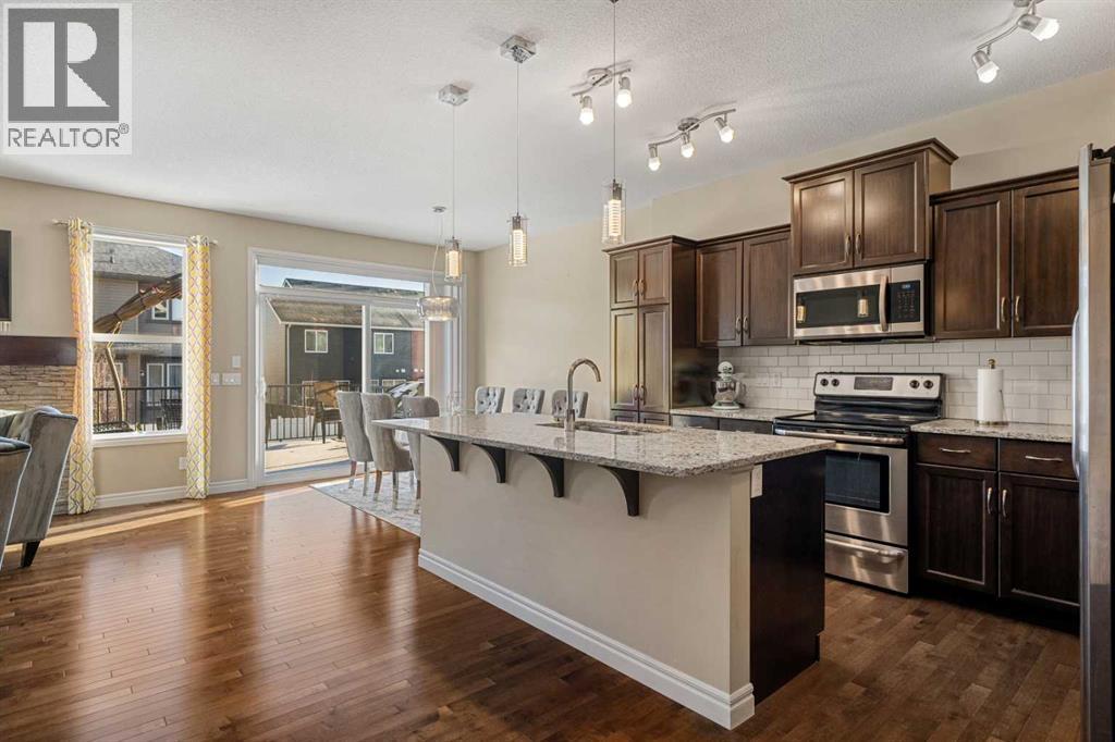 48 Evanswood Circle Nw, Calgary, Alberta  T3P 0K1 - Photo 6 - A2277060