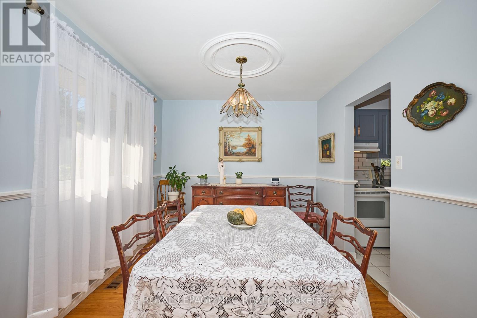 73 Roehampton Avenue, St. Catharines, Ontario  L2M 6B7 - Photo 17 - X12469466