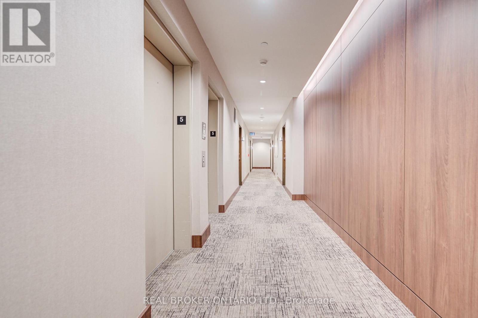 512 - 90 Queens Wharf Road, Toronto, Ontario  M5V 0E6 - Photo 3 - C12707880