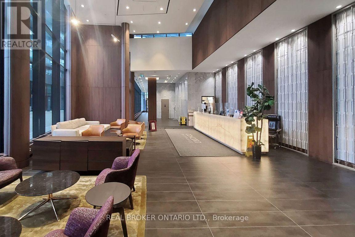 512 - 90 Queens Wharf Road, Toronto, Ontario  M5V 0E6 - Photo 31 - C12707880