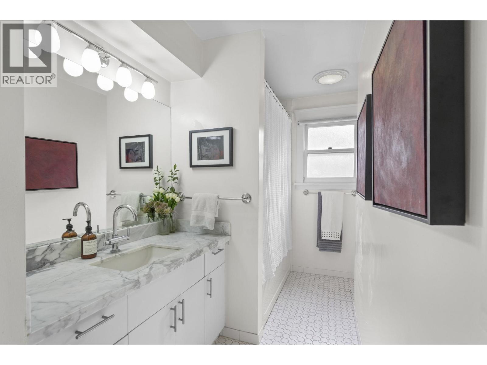 1365 W 7th Avenue, Vancouver, British Columbia  V6H 1B8 - Photo 12 - R3081156