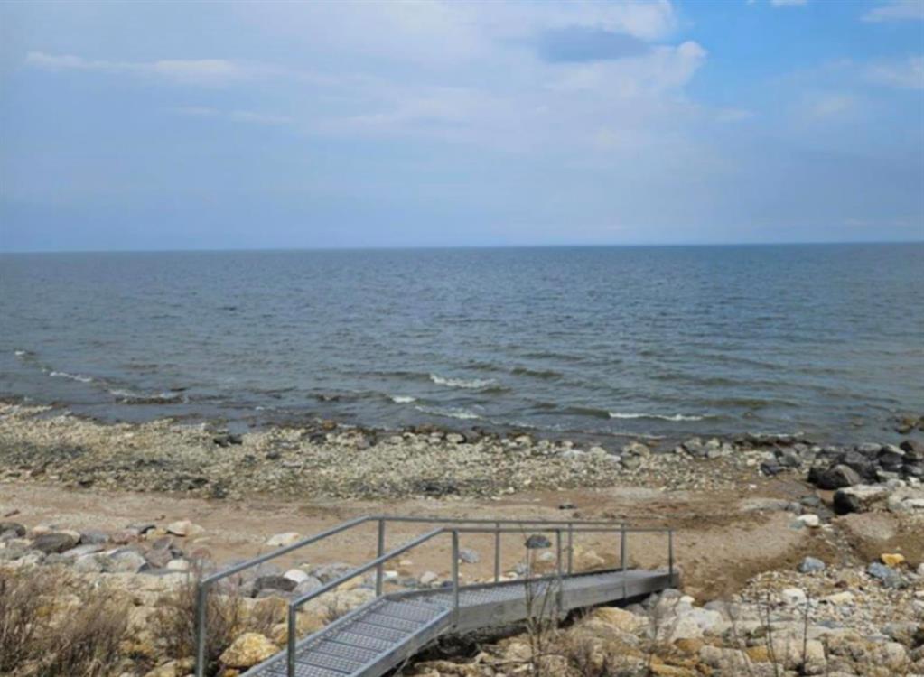 28 Whitetail Crescent, Gimli Rm, Manitoba  R0C 0C0 - Photo 2 - 202601051