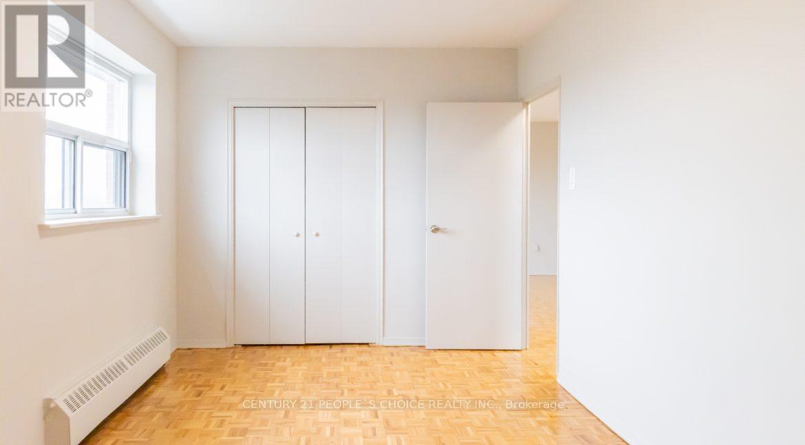 110 - 1061 Seneca Avenue, Mississauga, Ontario  L5G 3X7 - Photo 6 - W12711870