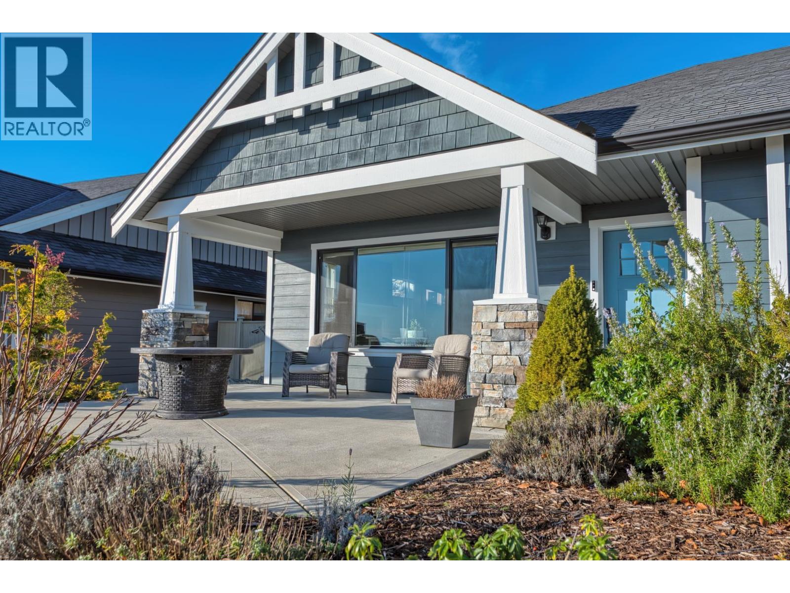 5537 Peregrine Crescent, Sechelt, British Columbia  V7Z 0V5 - Photo 2 - R3062230