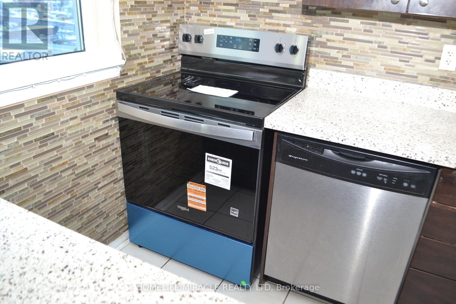 709 - 215 Queen Street E, Brampton, Ontario  L6W 0A9 - Photo 17 - W12522952