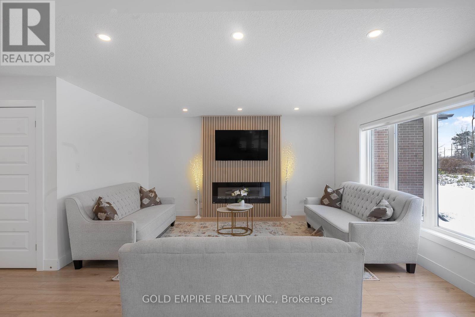 12 Rea Court, Southwold, Ontario  N6L 1M1 - Photo 11 - X12673022