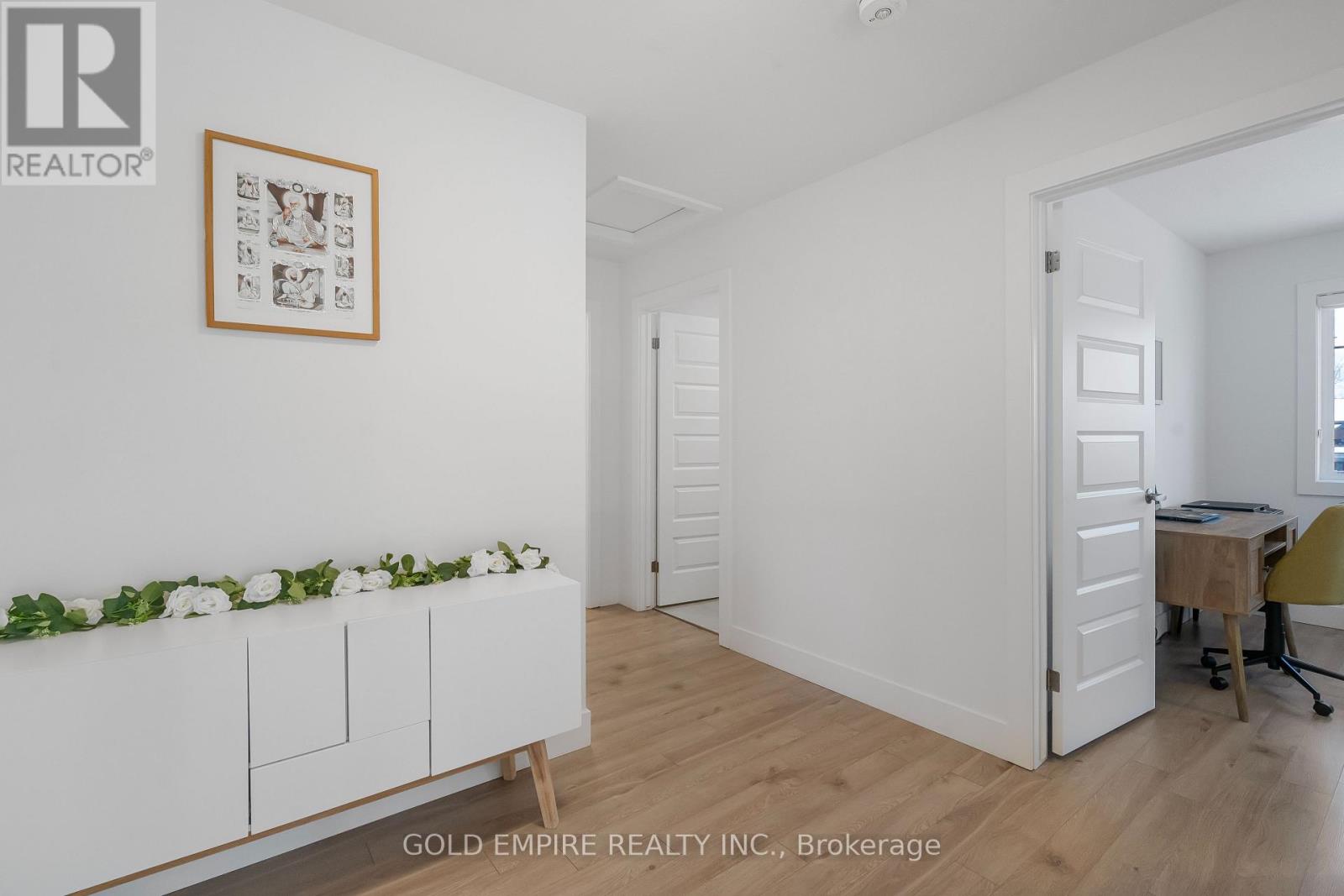 Photo 31 of 45 for 12 Rea Court