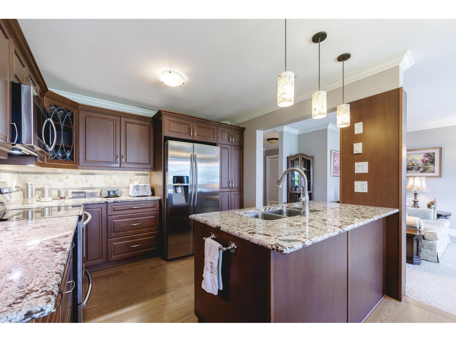 210 13959 16 Avenue, Surrey, British Columbia  V4A 1P8 - Photo 6 - R3054451