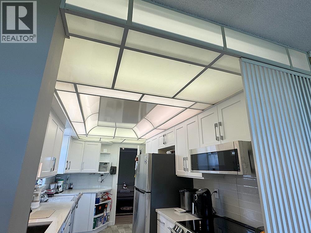 405 6611 Minoru Boulevard, Richmond, British Columbia  V6Y 1Y9 - Photo 11 - R3020159