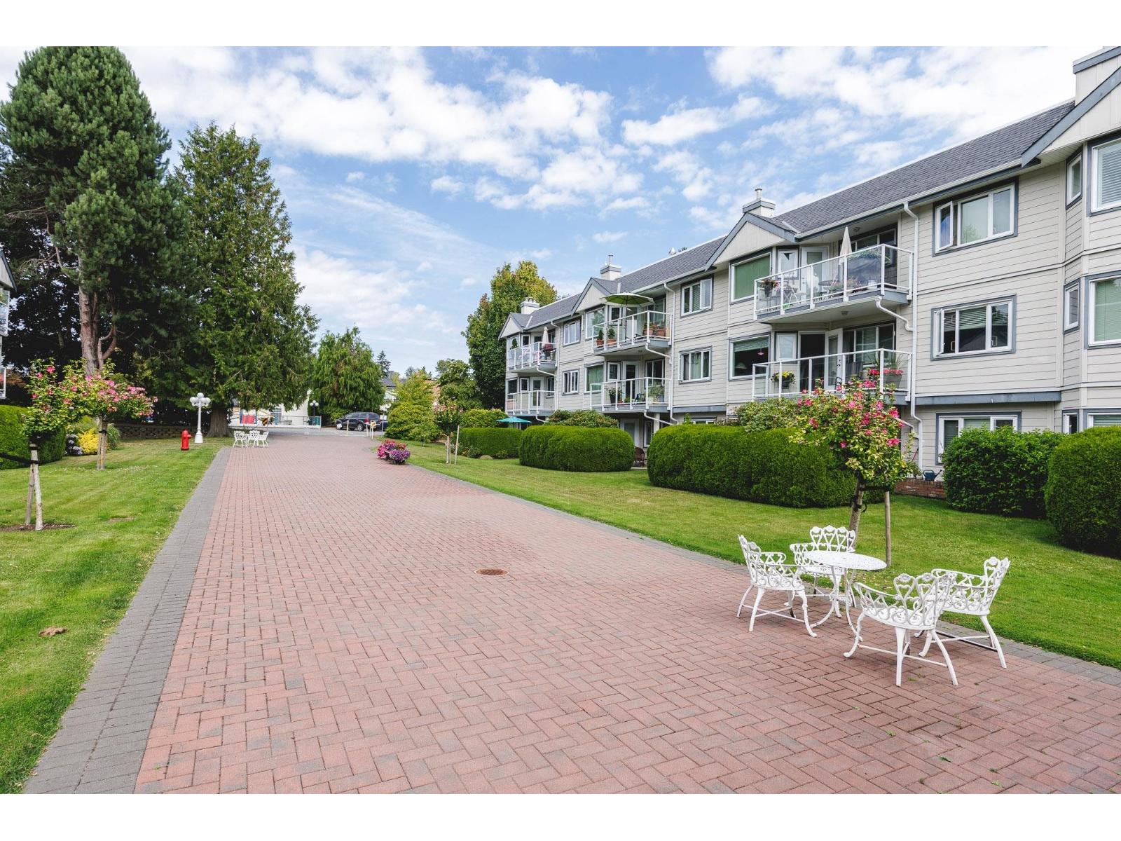 210 13959 16 Avenue, Surrey, British Columbia  V4A 1P8 - Photo 33 - R3054451