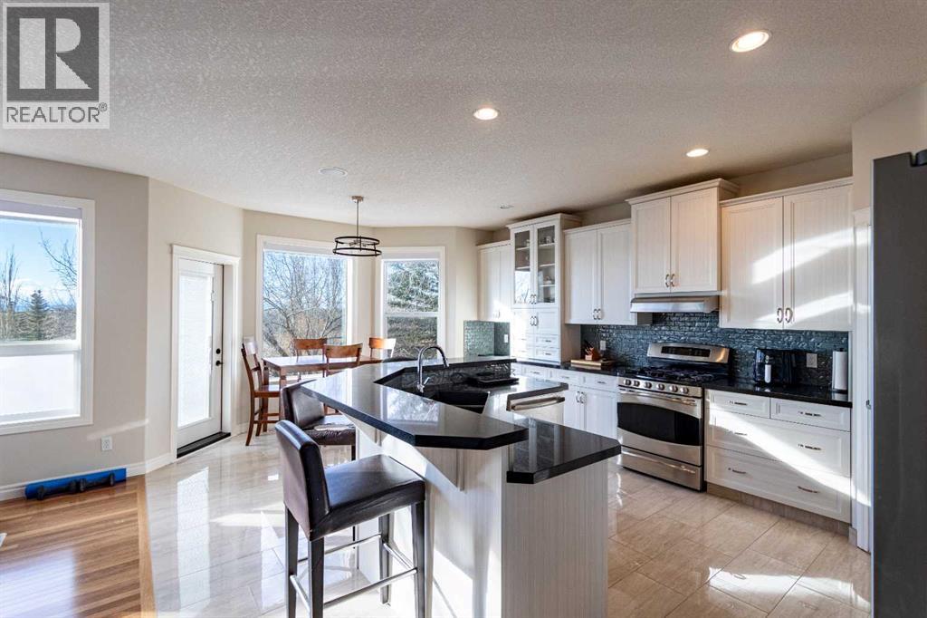 109 Simcrest Heights Sw, Calgary, Alberta  T3H 4K1 - Photo 20 - A2278428