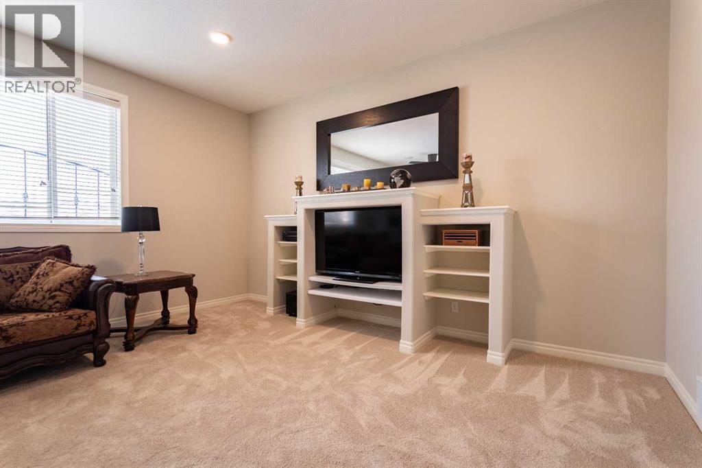 109 Simcrest Heights Sw, Calgary, Alberta  T3H 4K1 - Photo 33 - A2278428