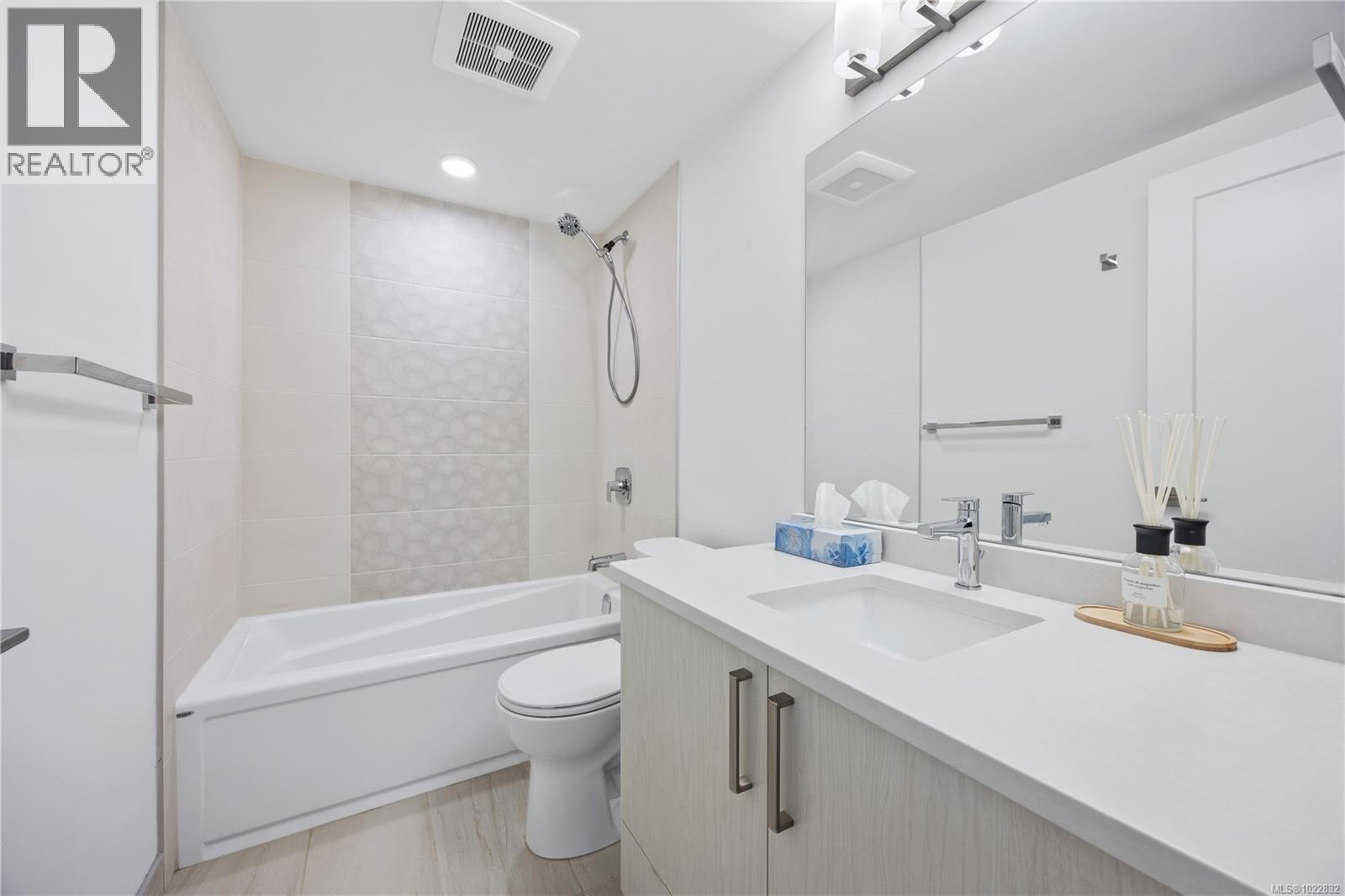 102 147 Haliburton St, Nanaimo, British Columbia  V9R 4V9 - Photo 11 - 1022832