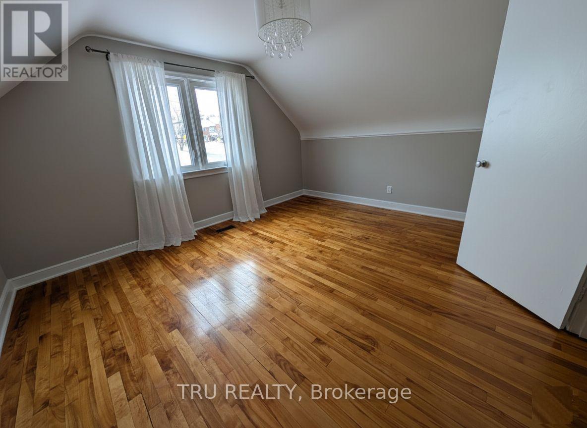 1315 Kilborn Avenue N, Ottawa, Ontario  K1H 6L2 - Photo 11 - X12711884