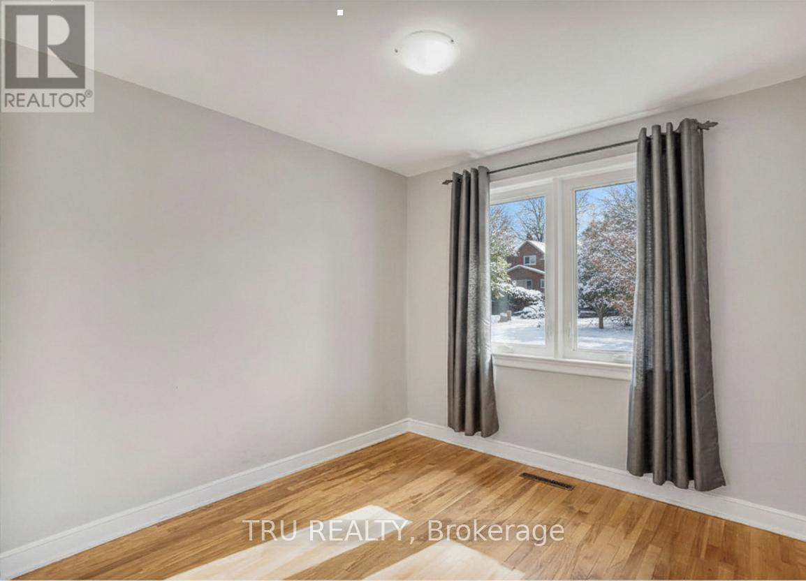 1315 Kilborn Avenue N, Ottawa, Ontario  K1H 6L2 - Photo 8 - X12711884