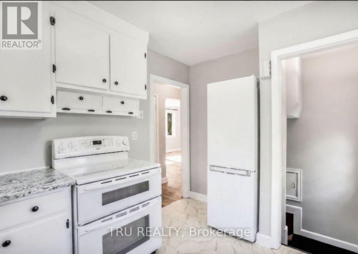 1315 Kilborn Avenue N, Ottawa, Ontario  K1H 6L2 - Photo 9 - X12711884