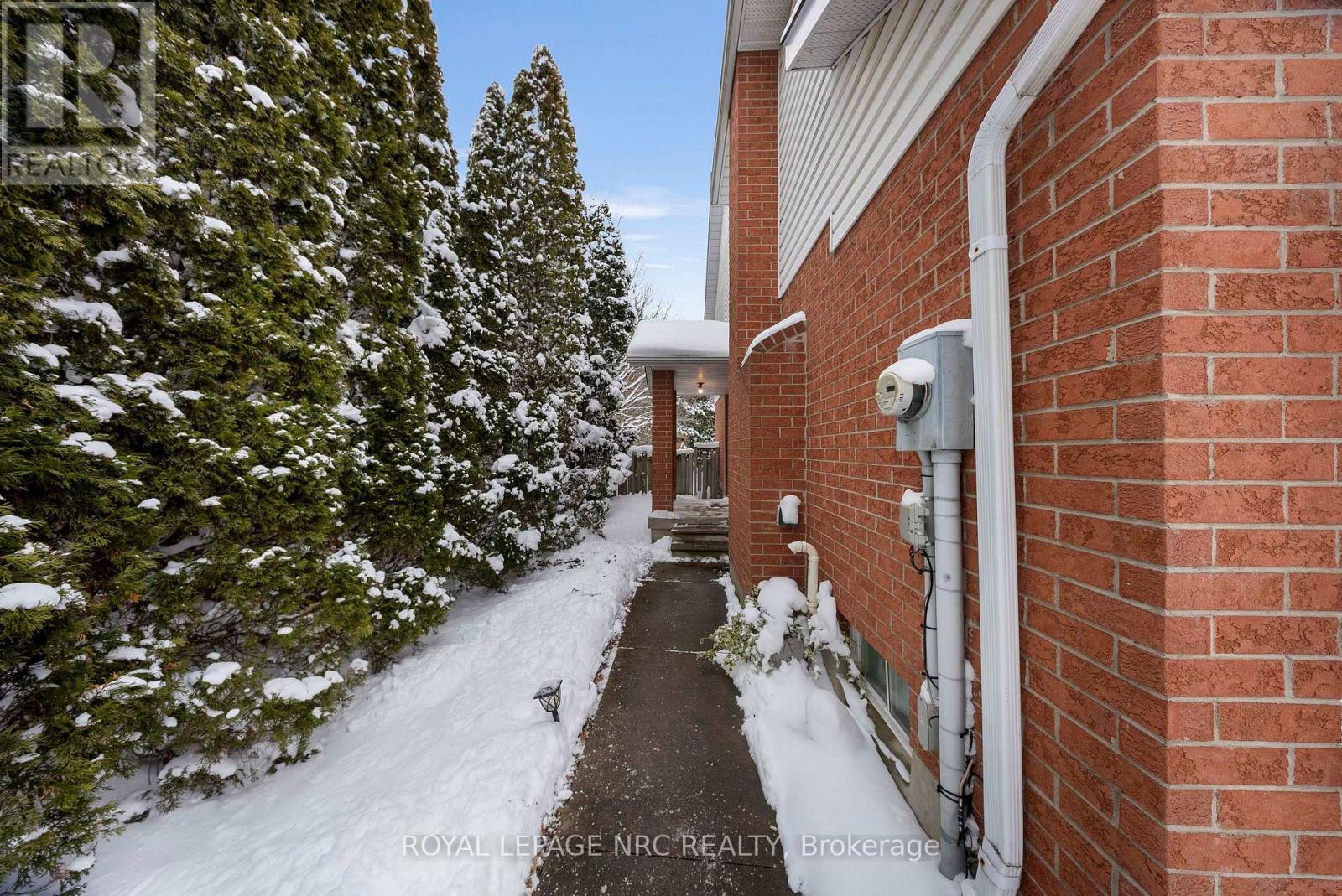 41 Huntington Lane, St. Catharines (Grapeview), Ontario  L2S 3R5 - Photo 6 - X12711898