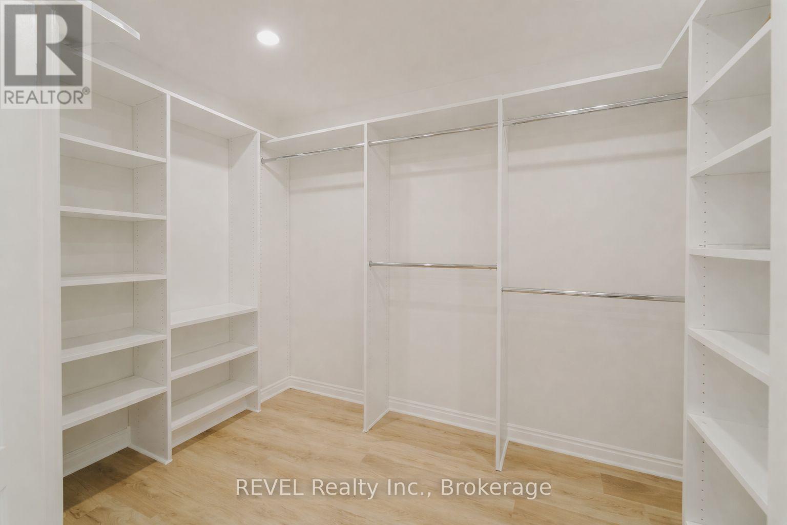 6978 Shannon Drive, Niagara Falls (Forestview), Ontario  L2H 3N7 - Photo 21 - X12711900