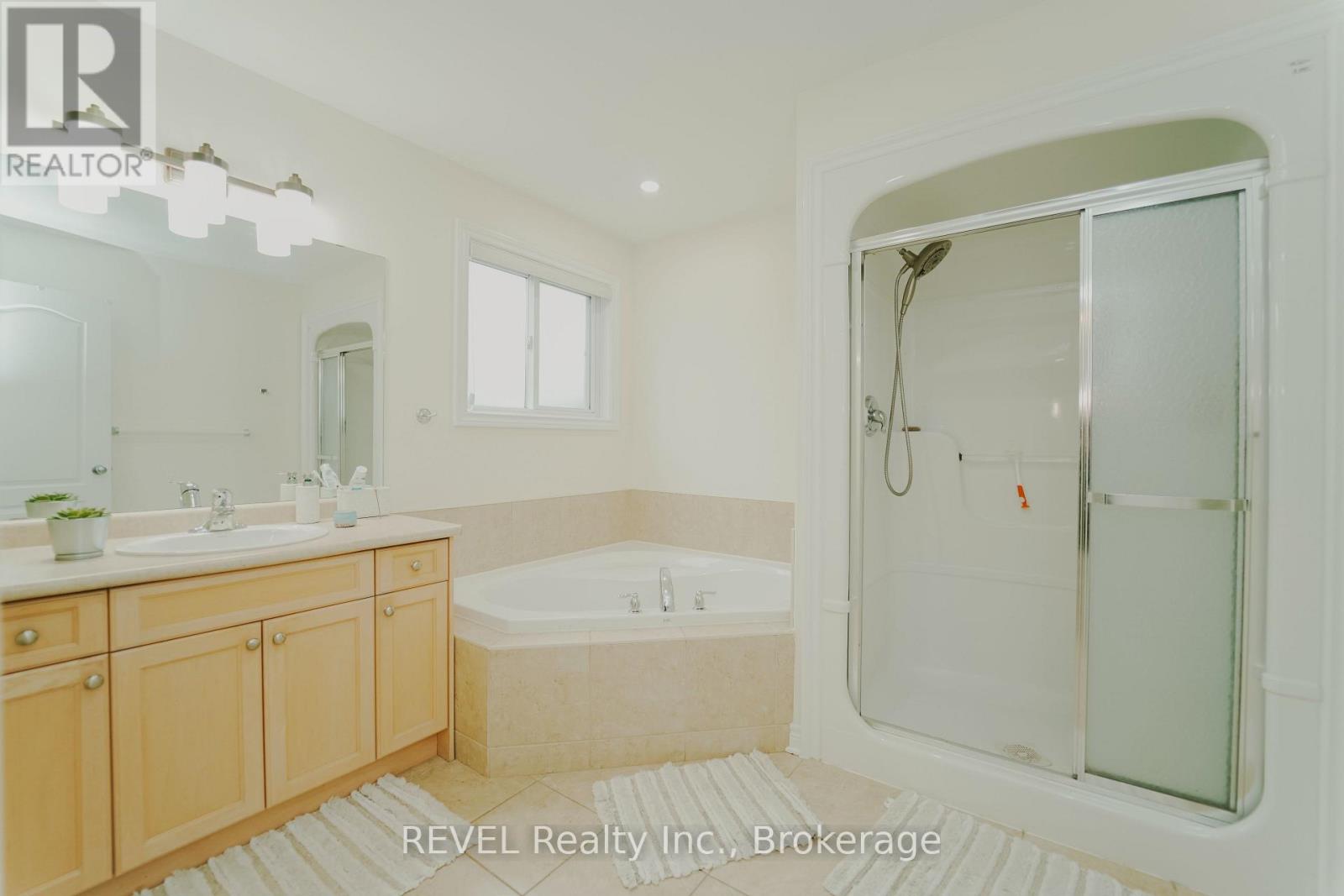 6978 Shannon Drive, Niagara Falls (Forestview), Ontario  L2H 3N7 - Photo 23 - X12711900