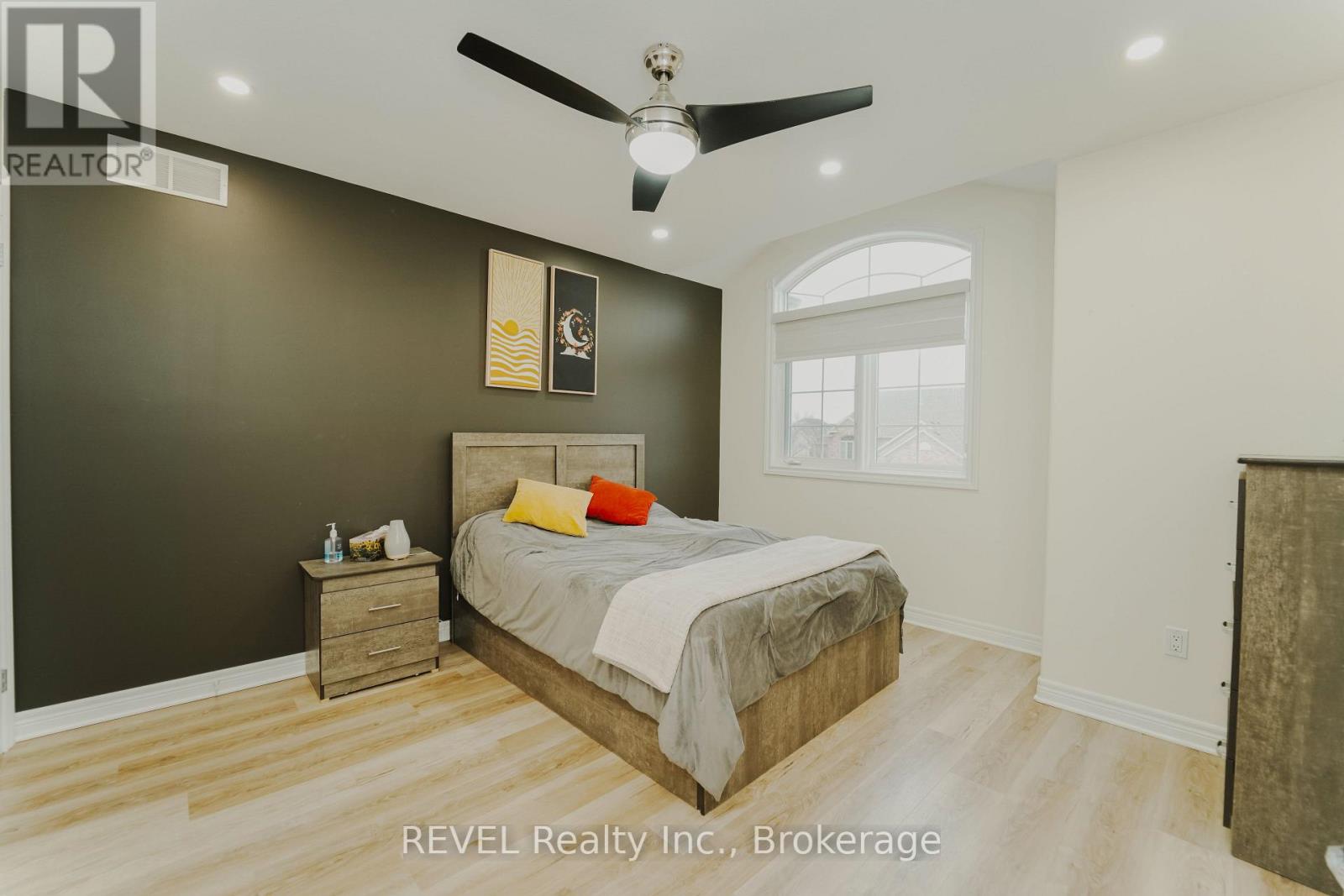 6978 Shannon Drive, Niagara Falls (Forestview), Ontario  L2H 3N7 - Photo 25 - X12711900