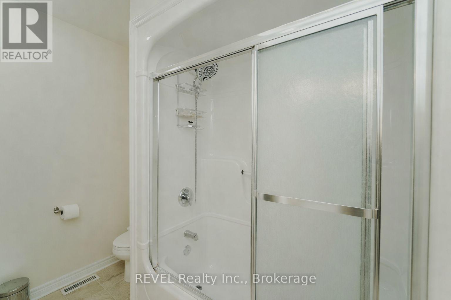 6978 Shannon Drive, Niagara Falls (Forestview), Ontario  L2H 3N7 - Photo 30 - X12711900